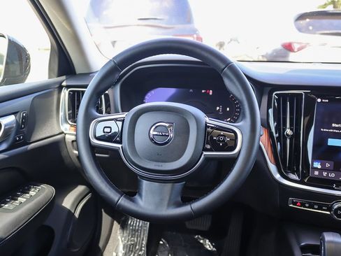 Used 2025 Volvo V60 B5 Cross Country Plus AWD/4WD image 14