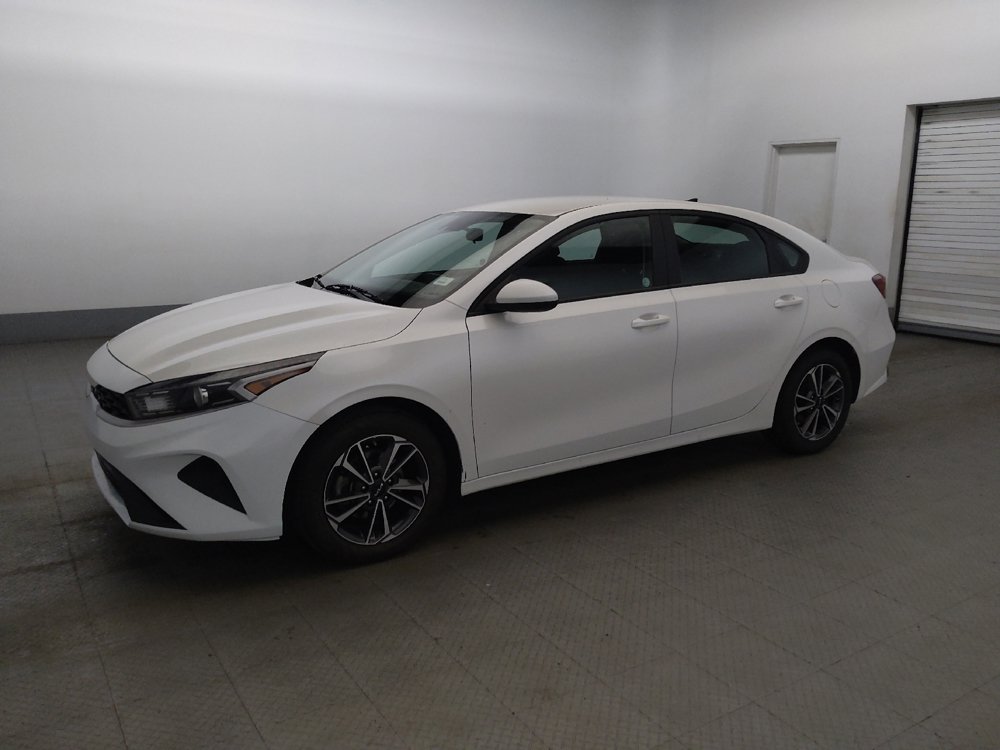 Used 2022 Kia Forte LXS FWD image 2