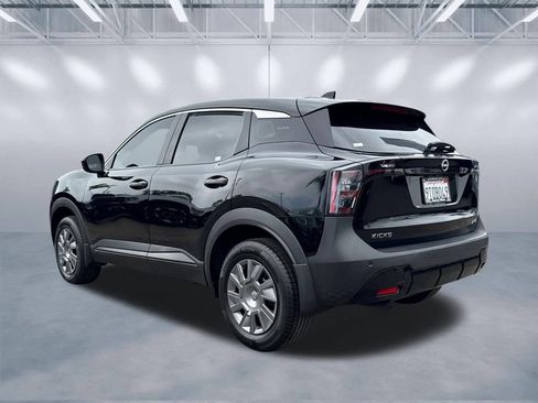 Used 2025 Nissan Kicks S AWD/4WD image 4