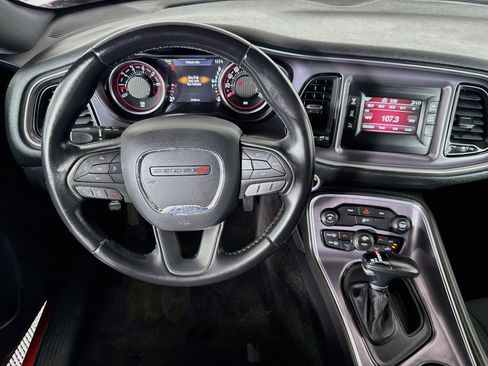 Used 2016 Dodge Challenger SXT RWD image 15