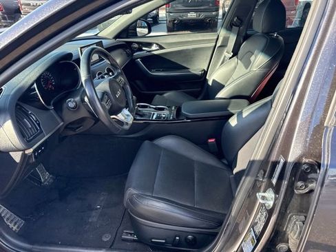 Used 2022 Kia Stinger GT-Line image 5