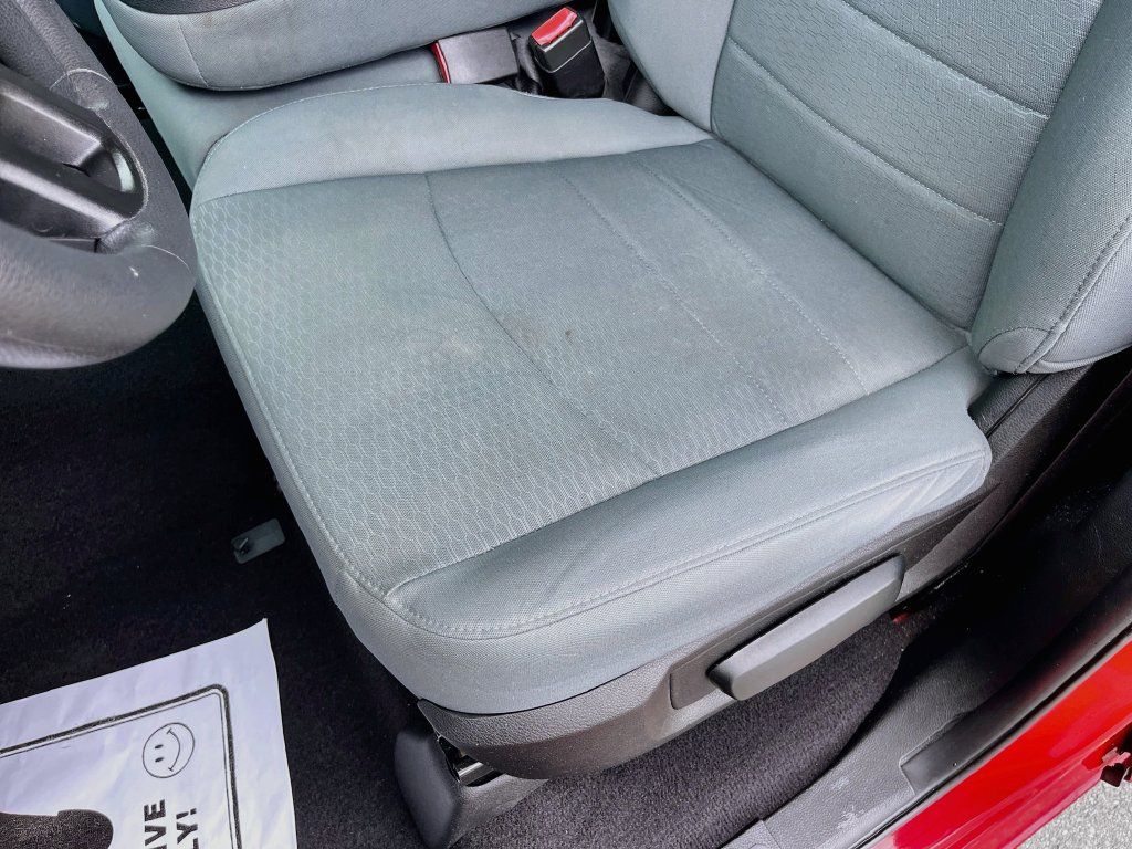 Used 2019 RAM 1500 Express w/ Express Value Package AWD/4WD image 18