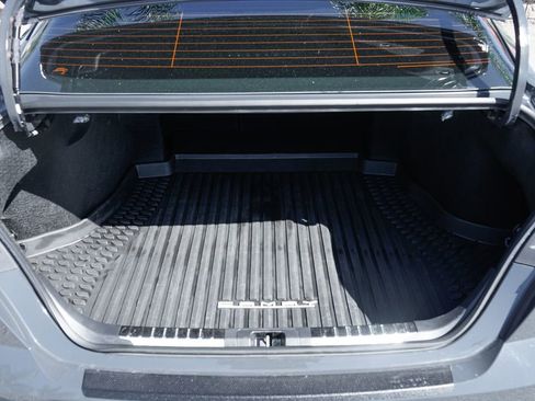 Used 2025 Toyota Camry SE image 8