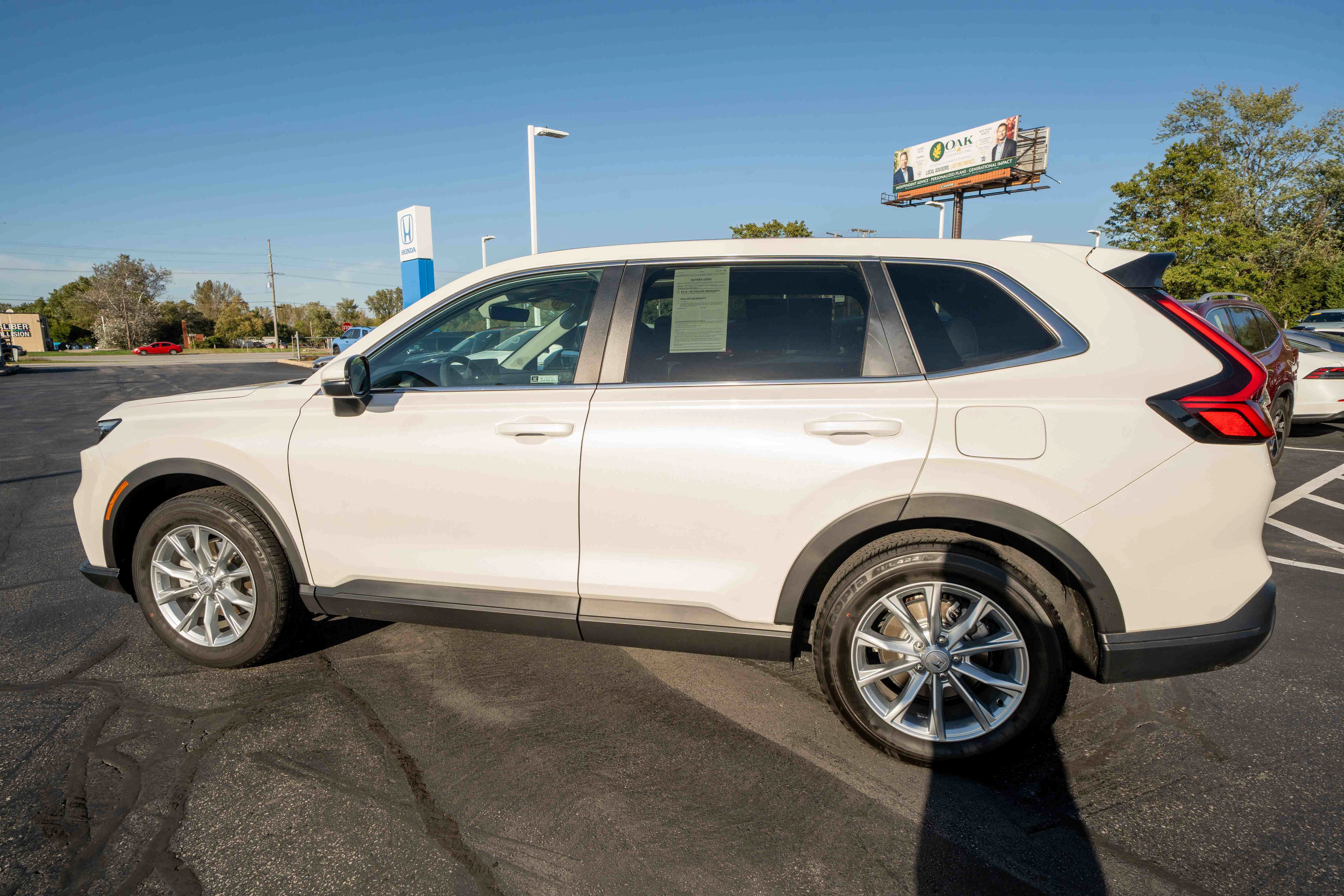 Used 2024 Honda CR-V EX-L image 4