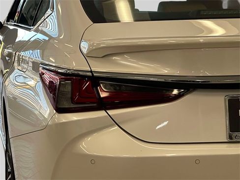 Certified 2022 Lexus ES 350 350 image 12
