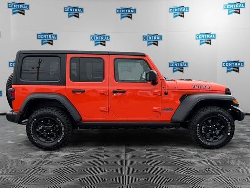 Used 2023 Jeep Wrangler Unlimited w/ Cold Weather Group AWD/4WD image 7
