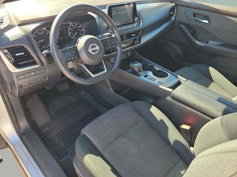 Used 2022 Nissan Rogue SV image 24