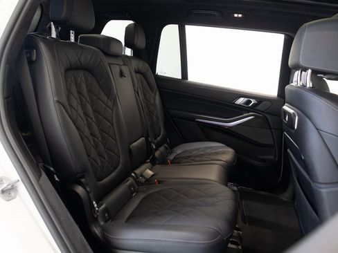 Used 2023 BMW X7 xDrive40i w/ Executive Package image 30