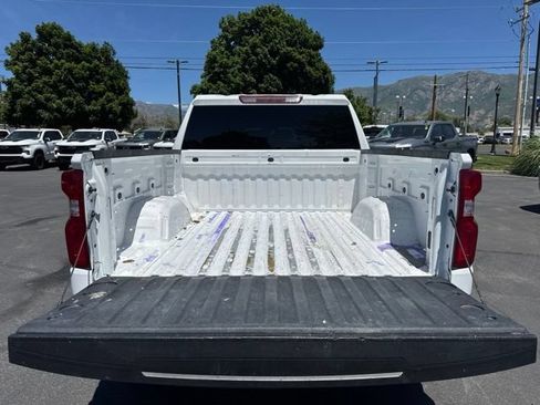 Used 2022 Chevrolet Silverado 1500 Custom w/ Safety Confidence Package AWD/4WD image 11