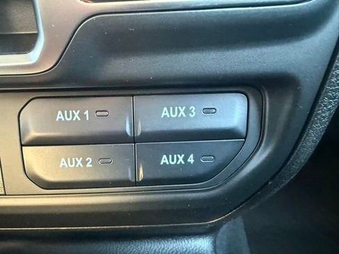 New 2026 Jeep Gladiator Sport image 27