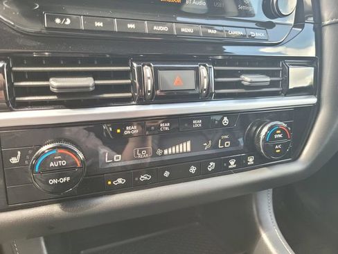 Certified 2024 Nissan Pathfinder SL w/ Cargo Package FWD image 24