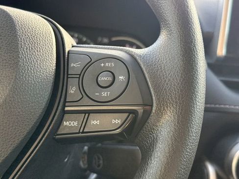 Used 2024 Toyota RAV4 LE FWD image 27
