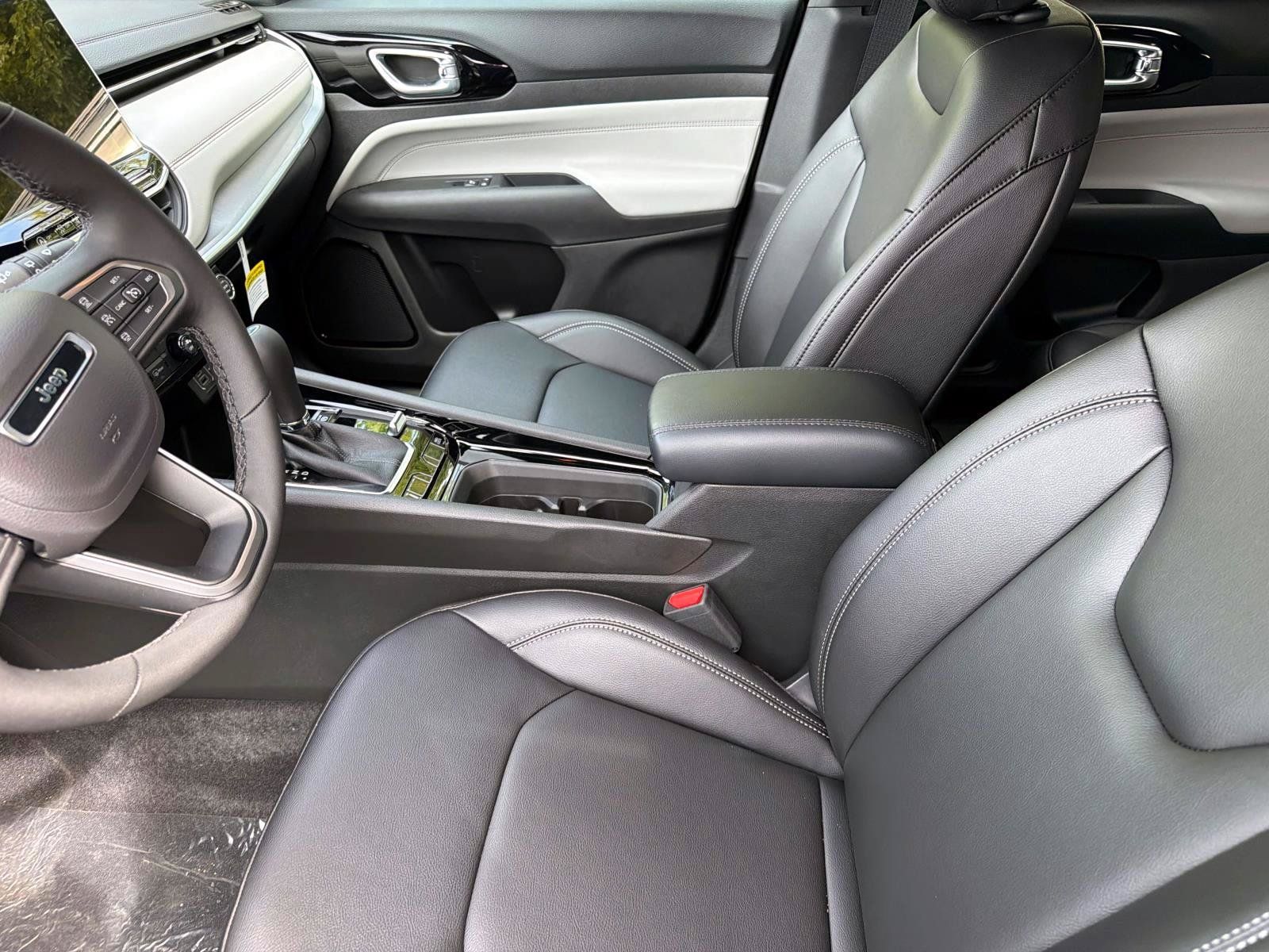 New 2026 Jeep Compass Limited AWD/4WD image 9
