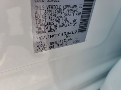 Certified 2026 INFINITI QX60 Luxe w/ Cargo Package FWD image 35