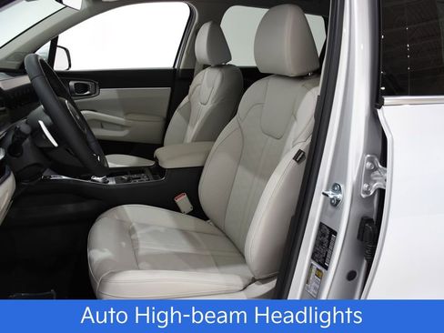 New 2025 Kia Sorento EX image 19