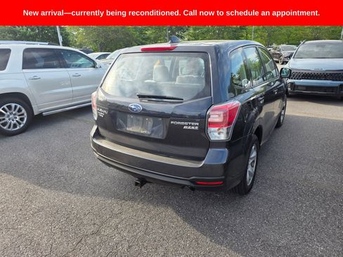 Used 2017 Subaru Forester 2.5i AWD/4WD image 3