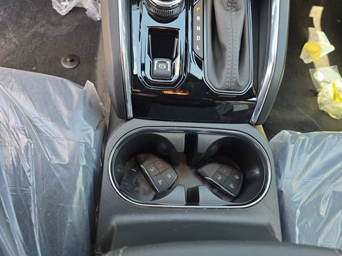 New 2026 GMC Canyon Elevation AWD/4WD image 17