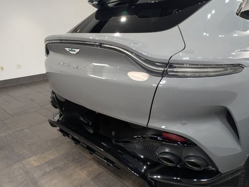 Used 2025 Aston Martin DBX 707 image 8