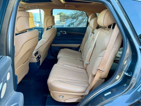 Used 2023 Genesis GV80 2.5T w/ Prestige Package image 16