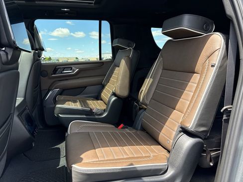 New 2026 GMC Yukon XL Denali Ultimate AWD/4WD image 34