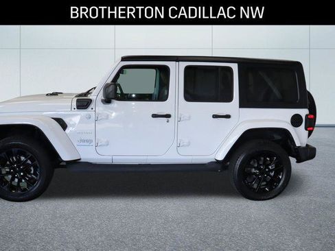 Used 2023 Jeep Wrangler Unlimited Sahara AWD/4WD image 2