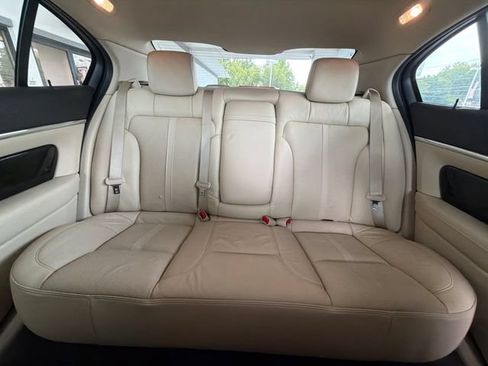 Used 2015 Lincoln MKS w/ Equipment Group 101A FWD image 16