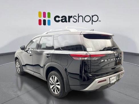 Used 2025 Nissan Pathfinder SL AWD/4WD image 3