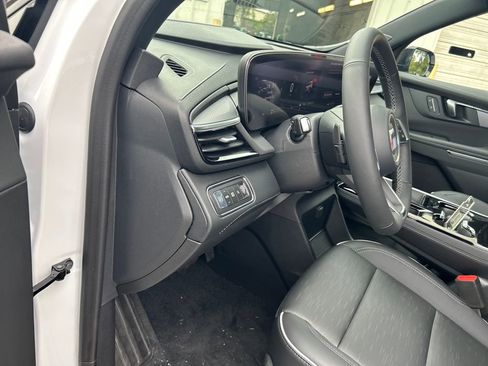 New 2026 Buick Enclave Sport Touring w/ Power Package FWD image 14