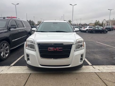 Used 2015 GMC Terrain SLE image 2