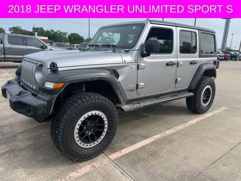 Used 2018 Jeep Wrangler Unlimited Sport S AWD/4WD image 4