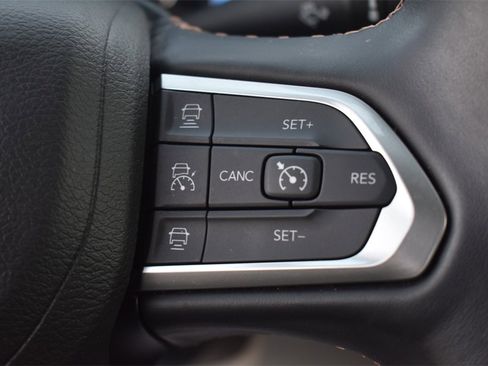 Used 2022 Jeep Compass Limited w/ Elite Group image 33