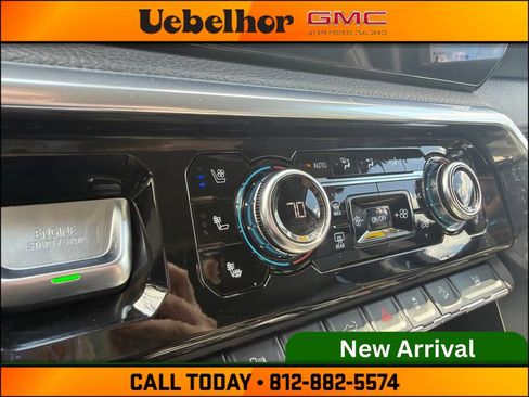 Used 2023 GMC Sierra 1500 Denali w/ Denali Reserve Package AWD/4WD image 30