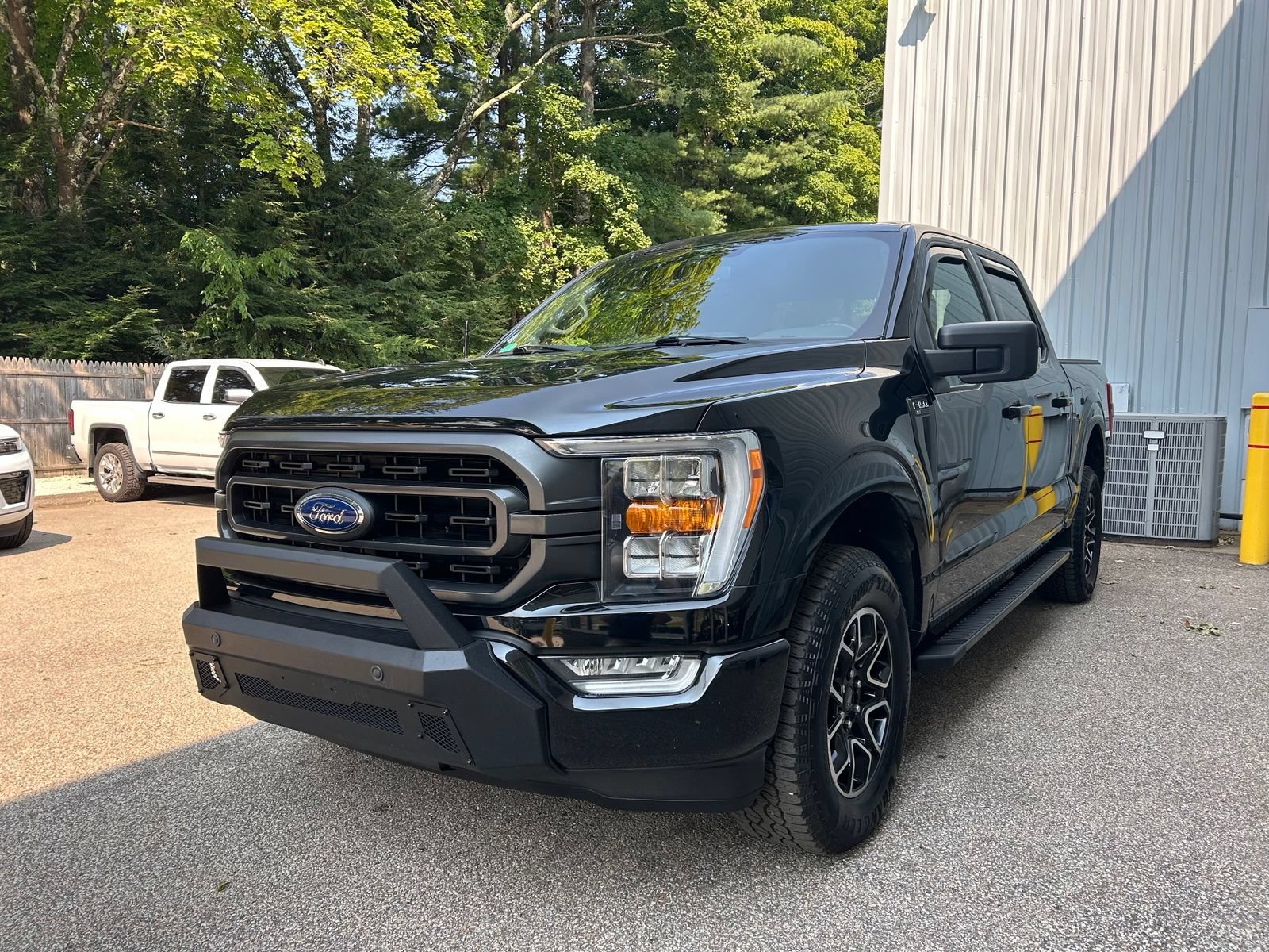 Used 2023 Ford F150 XLT w/ Equipment Group 302A High AWD/4WD image 10