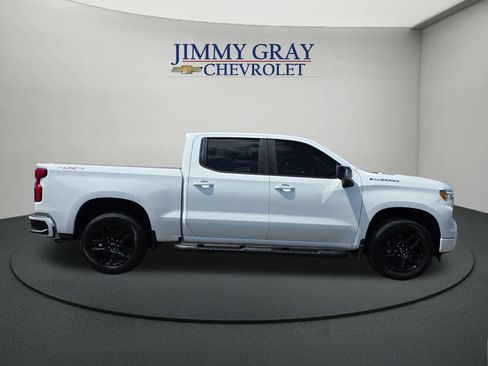 Used 2023 Chevrolet Silverado 1500 RST w/ Convenience Package II AWD/4WD image 6