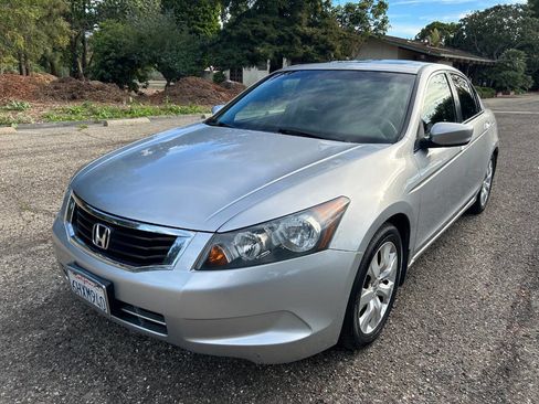 Used 2009 Honda Accord EX image 2