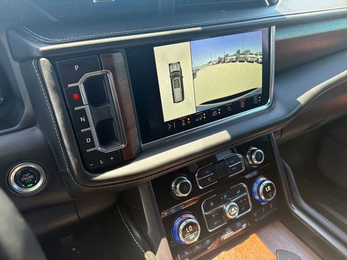 Used 2024 GMC Yukon XL Denali Ultimate AWD/4WD image 20