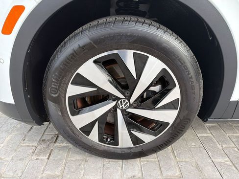 Certified 2023 Volkswagen ID.4 Pro AWD/4WD image 26