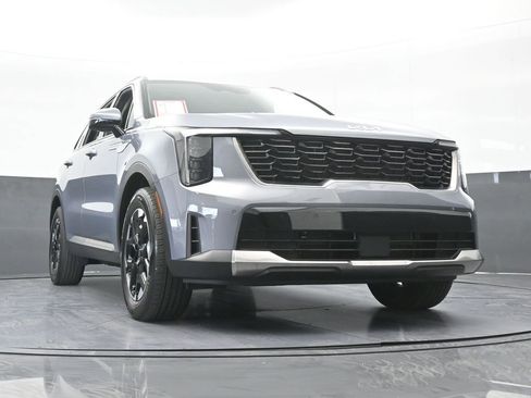 Used 2025 Kia Sorento S FWD image 64