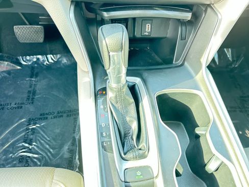 Used 2019 Honda Accord LX image 18
