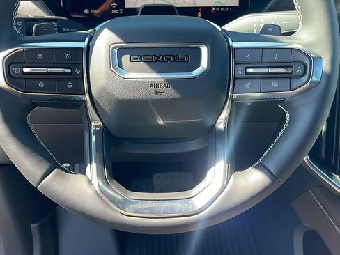 New 2026 GMC Acadia Denali Ultimate w/ LPO, Floor Liner Package AWD/4WD image 22