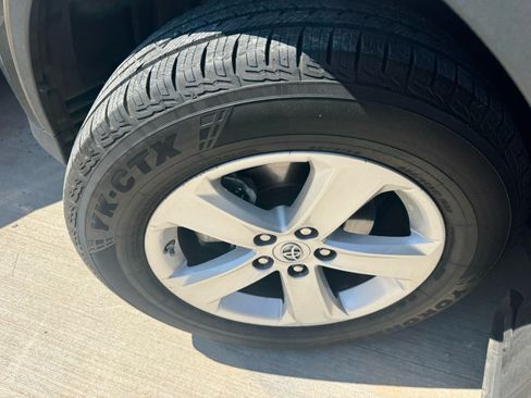 Used 2014 Toyota RAV4 XLE FWD image 8