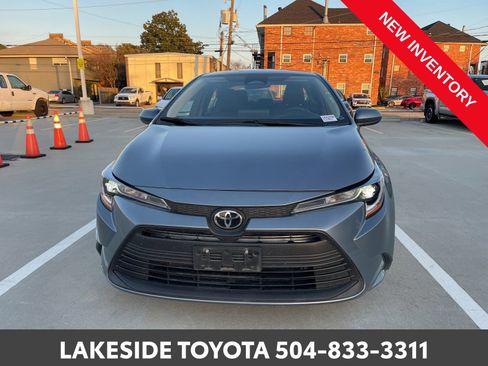 Used 2023 Toyota Corolla LE image 4