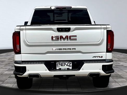 Used 2023 GMC Sierra 1500 AT4 w/ Technology Package AWD/4WD image 6
