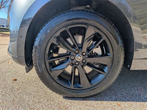 Used 2026 Jaguar F-PACE R-Dynamic S image 10