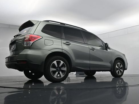 Used 2017 Subaru Forester 2.5i Premium w/ Protection Package #1 AWD/4WD image 23