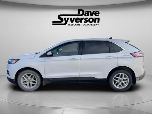 Used 2022 Ford Edge SEL w/ Convenience Package image 2