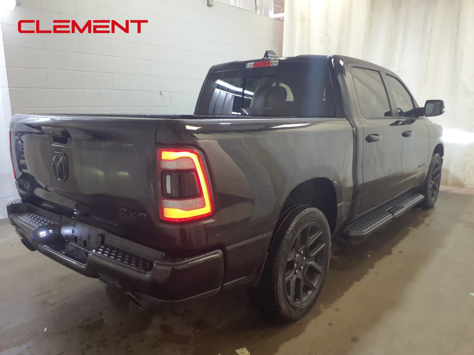 Used 2023 RAM 1500 Laramie AWD/4WD image 6