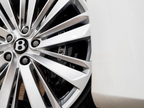 Used 2023 Bentley Flying Spur W12 AWD/4WD image 35