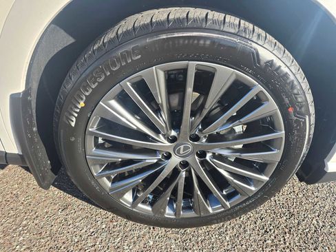 New 2026 Lexus RX 450h Luxury image 9