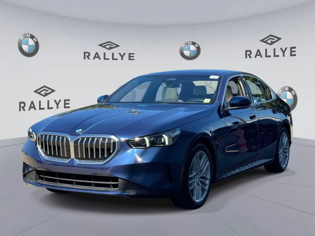 Certified 2024 BMW 530i xDrive w/ Premium Package AWD/4WD image 3